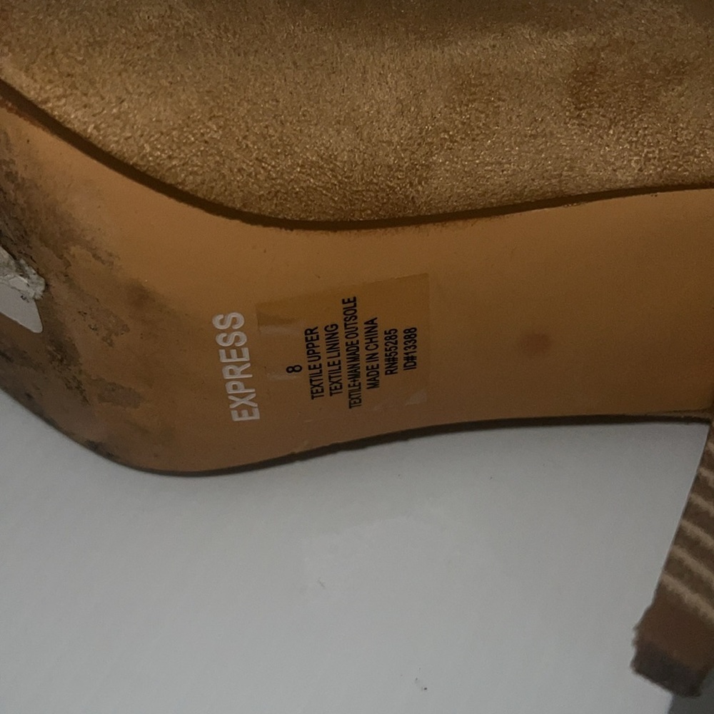 Express Booties Size 8 - Picture 7 of 7